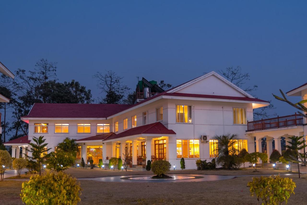 Hotel Earth Light Sauraha Chitwan Exterior foto