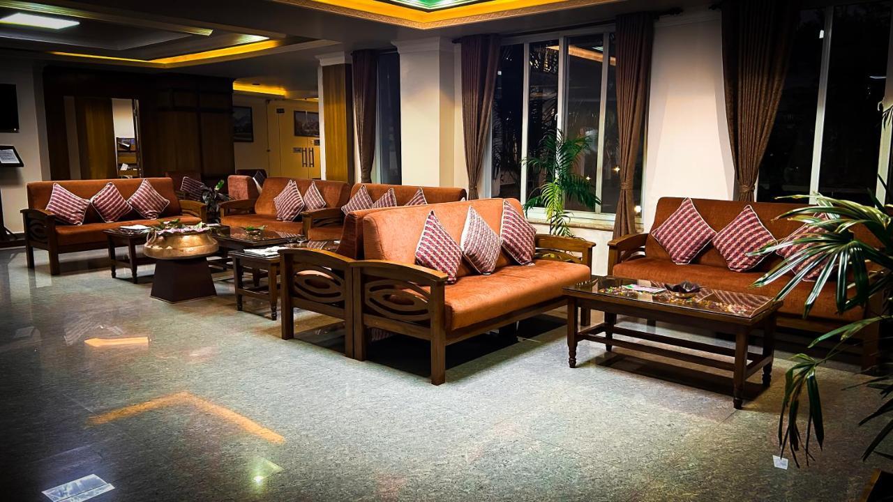 Hotel Earth Light Sauraha Chitwan Exterior foto