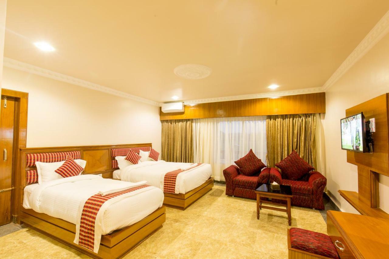 Hotel Earth Light Sauraha Chitwan Exterior foto