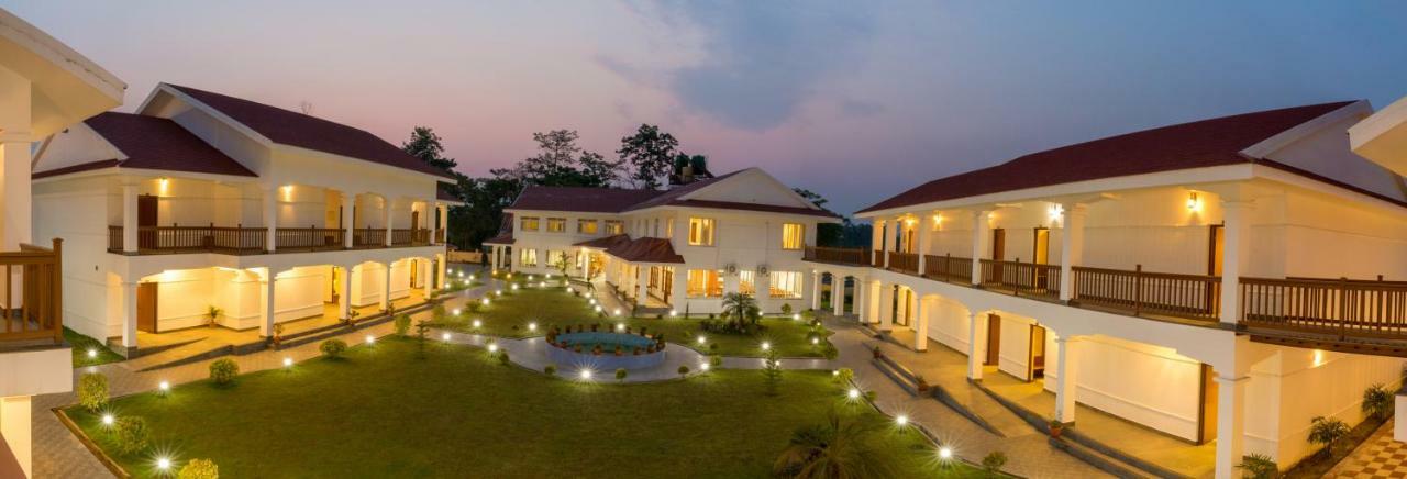 Hotel Earth Light Sauraha Chitwan Exterior foto
